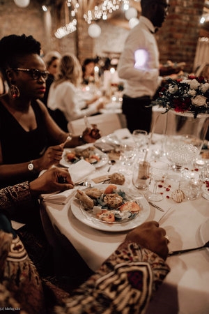 PETITS PLATS PAR DES GRANDS